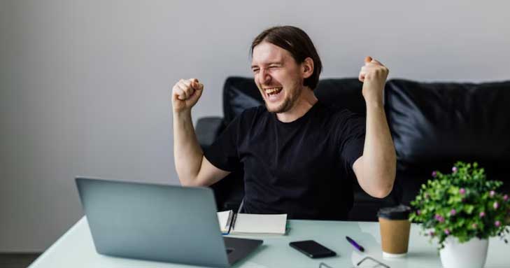 como generar ingresos extras en Colombia